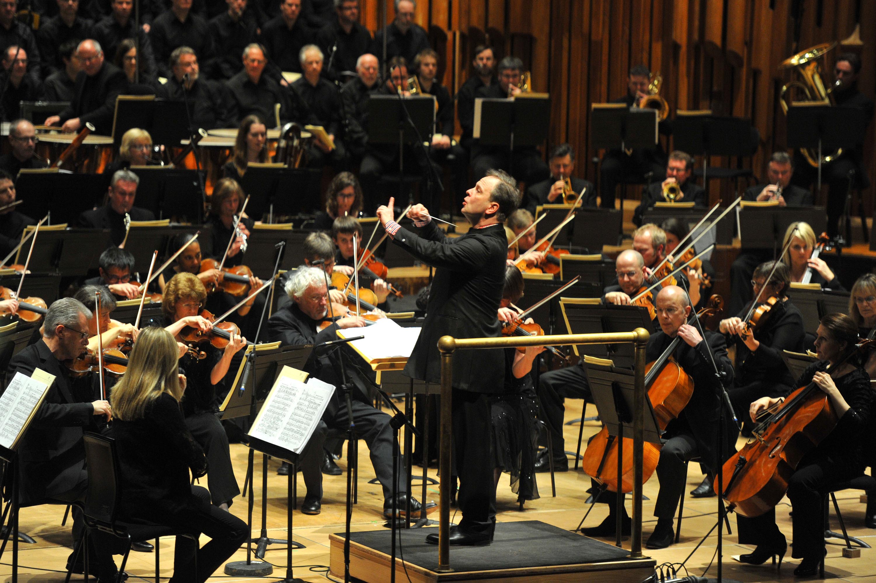 Orchestre Philharmonique De La Bbc Symphony 7